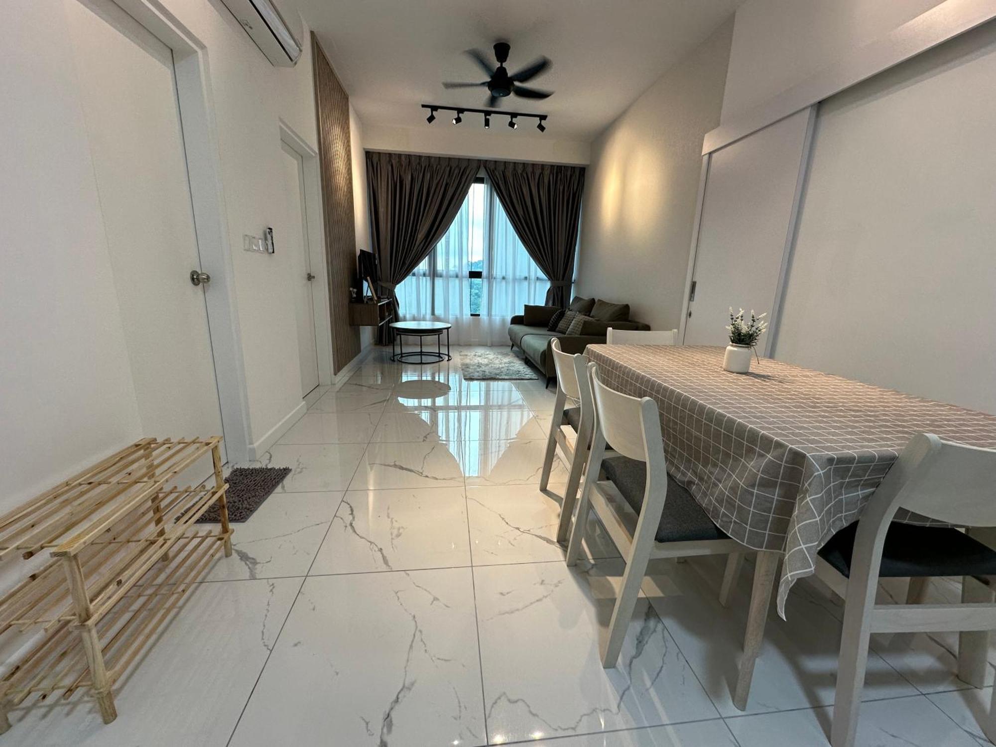 Apartment Kl Pantai Bangsar South 3br 6-11 Pax Next To Npe *